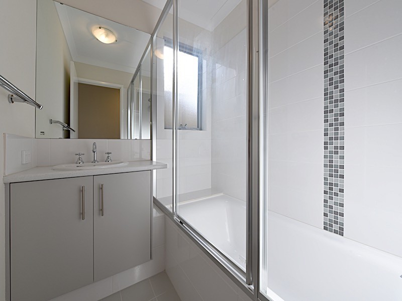 36 Dalvik Avenue, Merriwa WA 6030