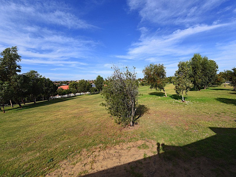 36 Dalvik Avenue, Merriwa WA 6030