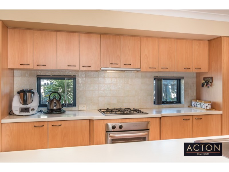 37 Dumaresq Loop, Quinns Rocks WA 6030