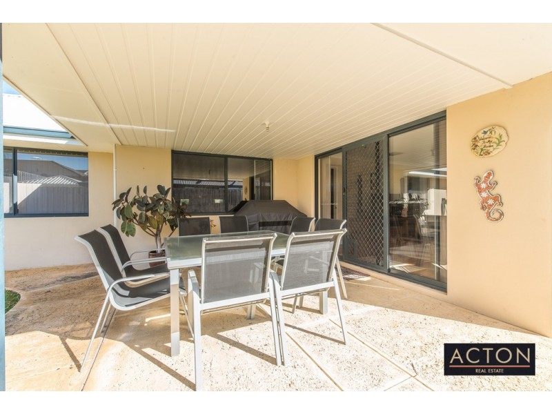 37 Dumaresq Loop, Quinns Rocks WA 6030