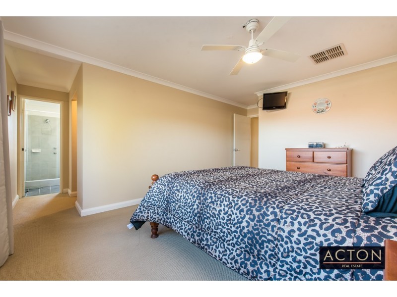 37 Dumaresq Loop, Quinns Rocks WA 6030