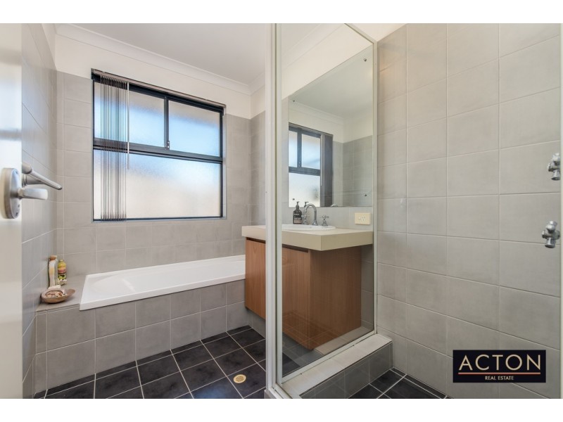 37 Dumaresq Loop, Quinns Rocks WA 6030