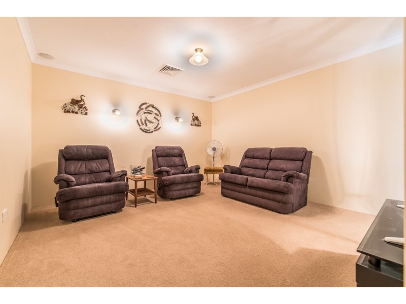 14 Brampton Avenue, Butler WA 6036