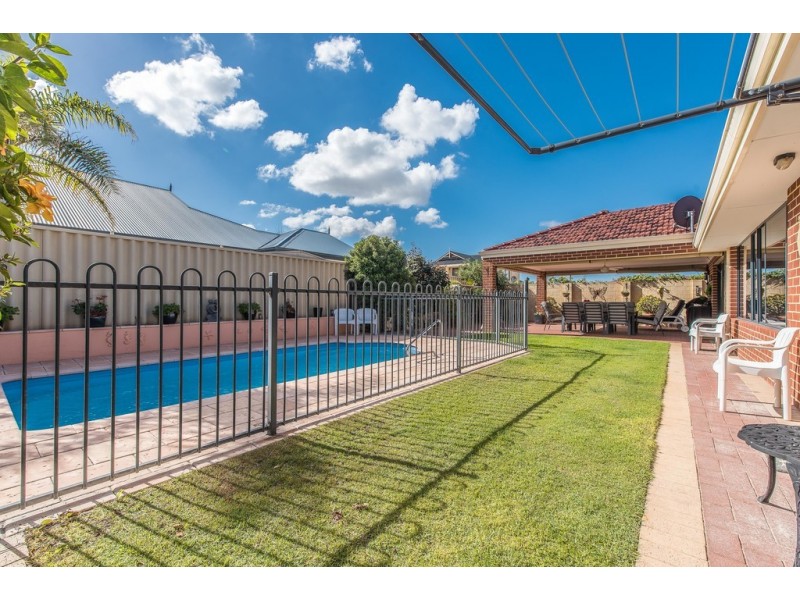 14 Brampton Avenue, Butler WA 6036