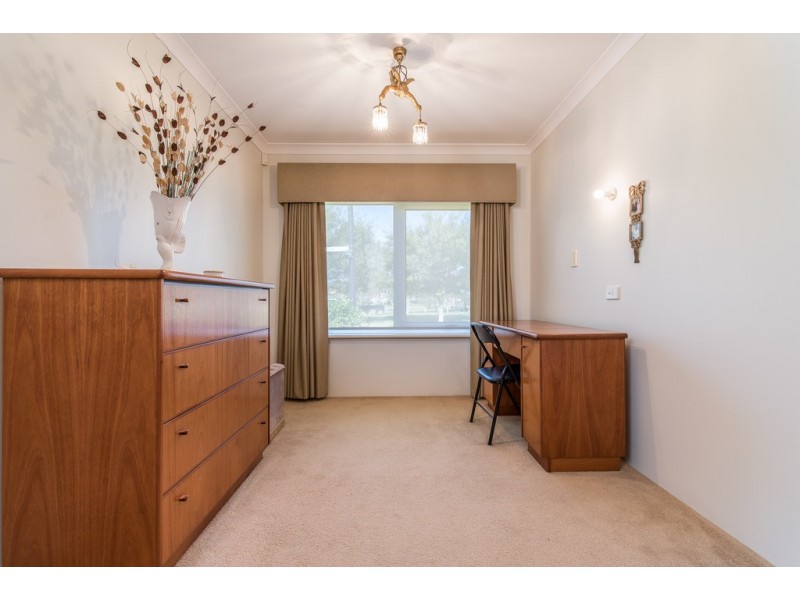 14 Brampton Avenue, Butler WA 6036