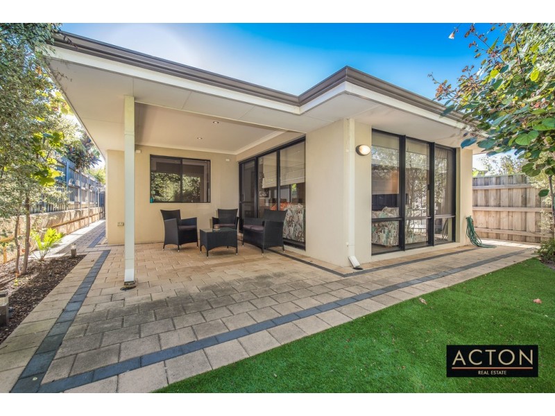 3 St Anthony Ave, Quinns Rocks WA 6030