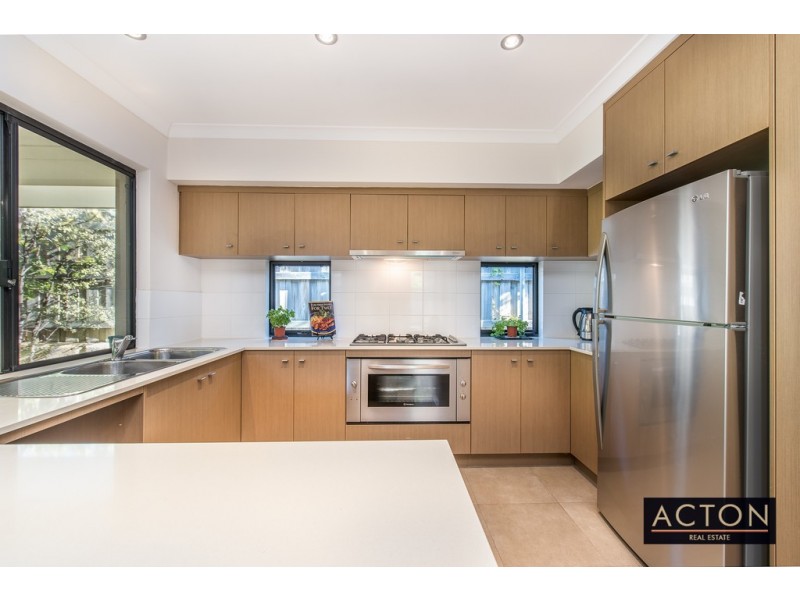 3 St Anthony Ave, Quinns Rocks WA 6030