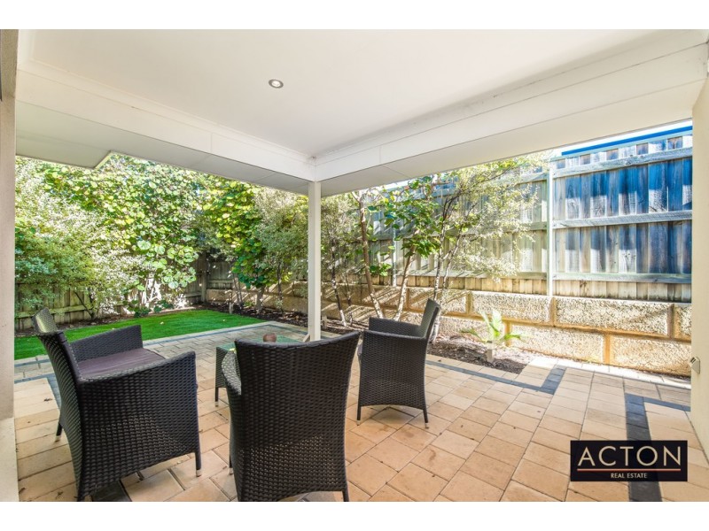 3 St Anthony Ave, Quinns Rocks WA 6030