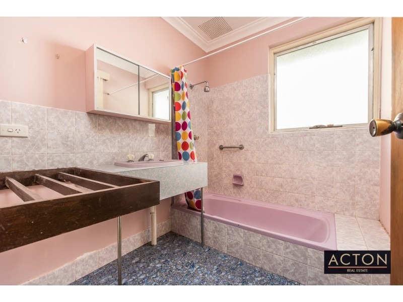 24 Piper Street, Quinns Rocks WA 6030