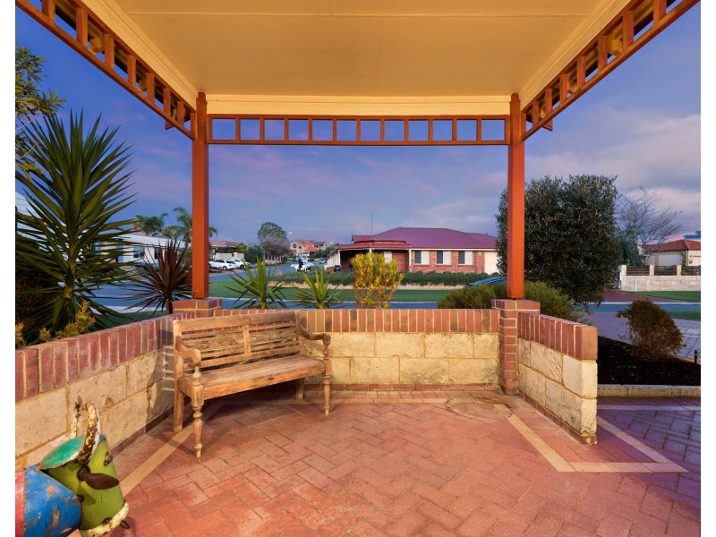 25 Heatherton Mews, Hillarys WA 6025