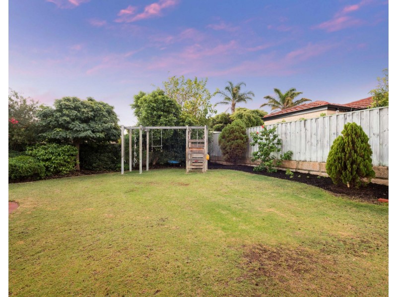 25 Heatherton Mews, Hillarys WA 6025