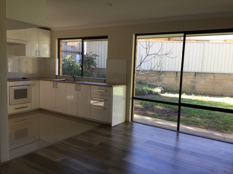 8B Vaughey Road, Quinns Rocks WA 6030