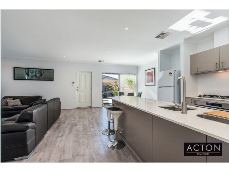 7 GRASSWREN WAY, Alkimos WA 6038