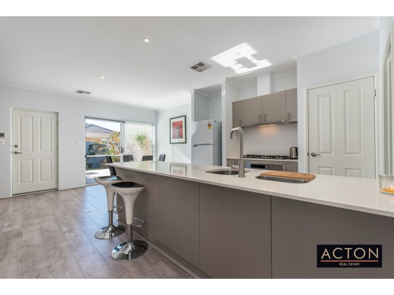 7 GRASSWREN WAY, Alkimos WA 6038