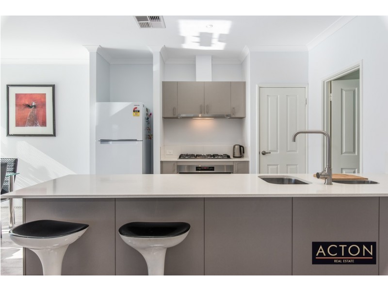 7 GRASSWREN WAY, Alkimos WA 6038