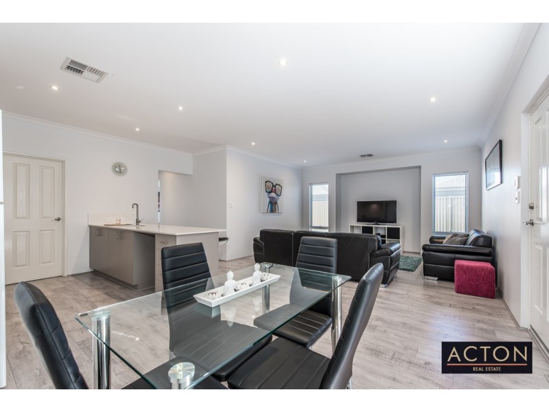 7 GRASSWREN WAY, Alkimos WA 6038