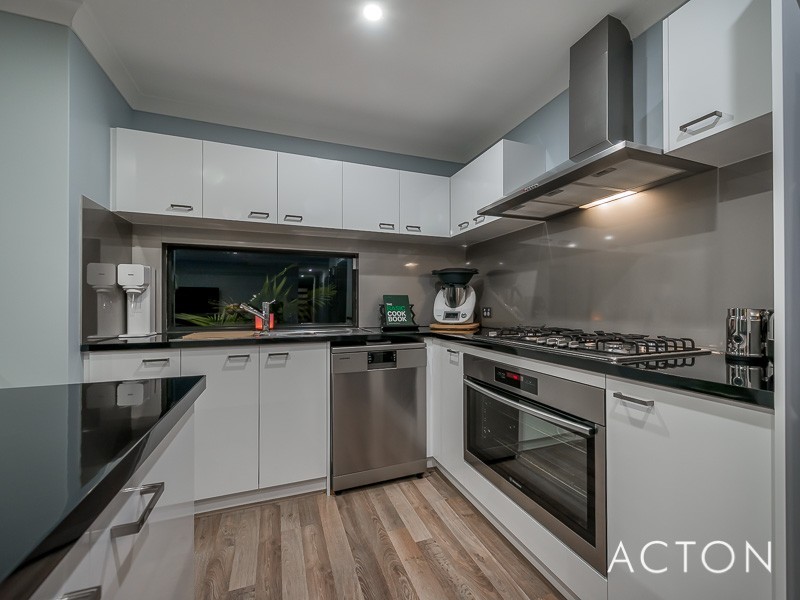 10 Loggerhead Road, Alkimos WA 6038