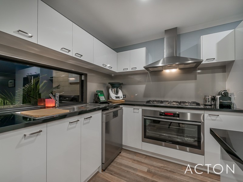 10 Loggerhead Road, Alkimos WA 6038