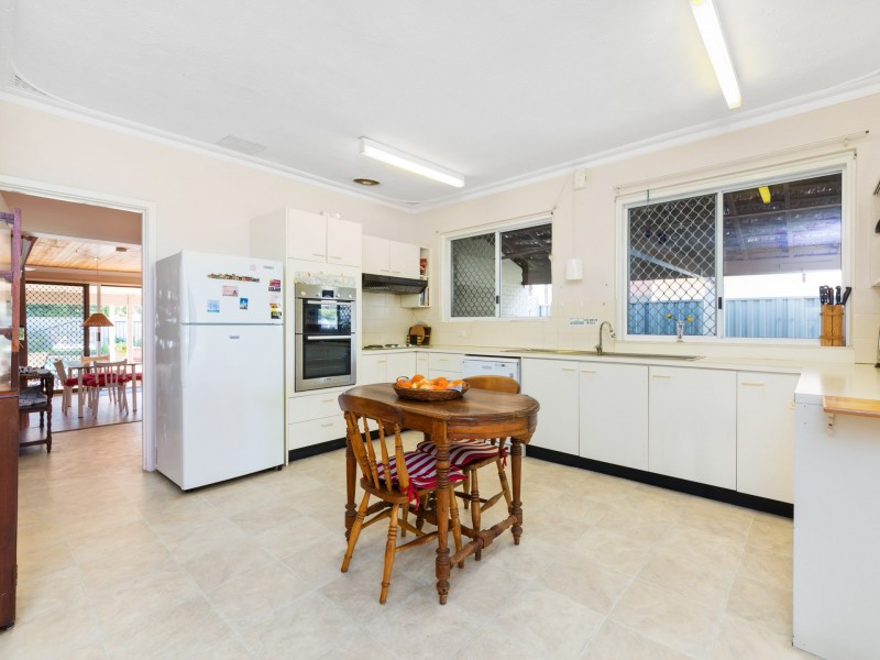 43 Unwin Avenue, Wembley Downs WA 6019