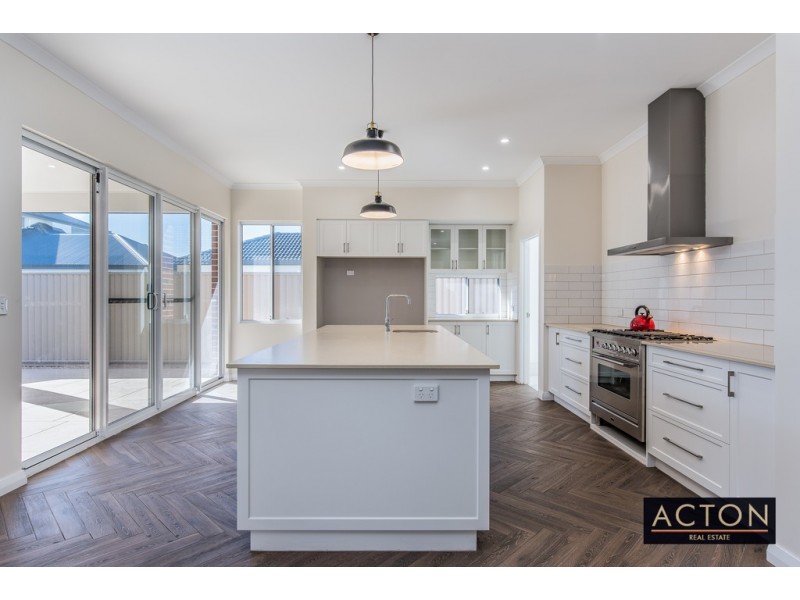 9 PANTROPICAL LOOP, Alkimos WA 6038