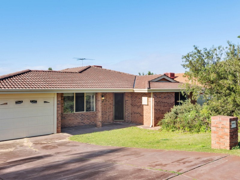 22 Westhaven Drive, Woodvale WA 6026