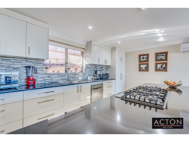 10 CAMERON STREET, Quinns Rocks WA 6030