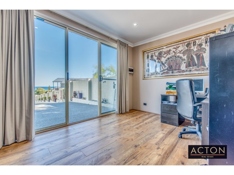 10 CAMERON STREET, Quinns Rocks WA 6030