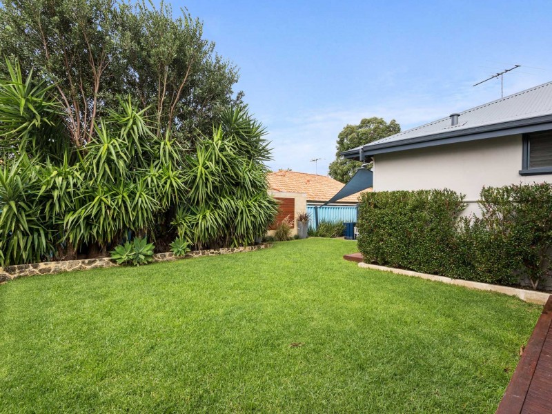 8 Dodds Place, Innaloo WA 6018