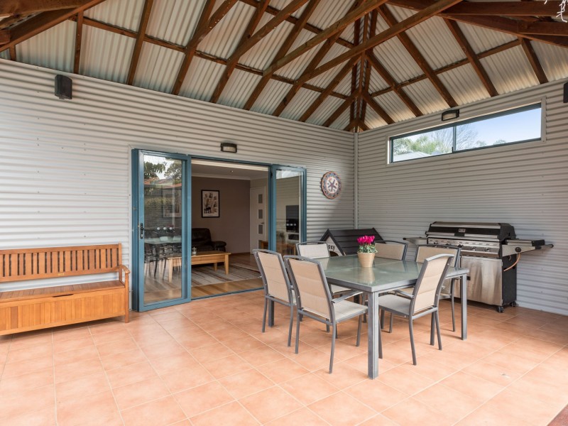 8 Dodds Place, Innaloo WA 6018
