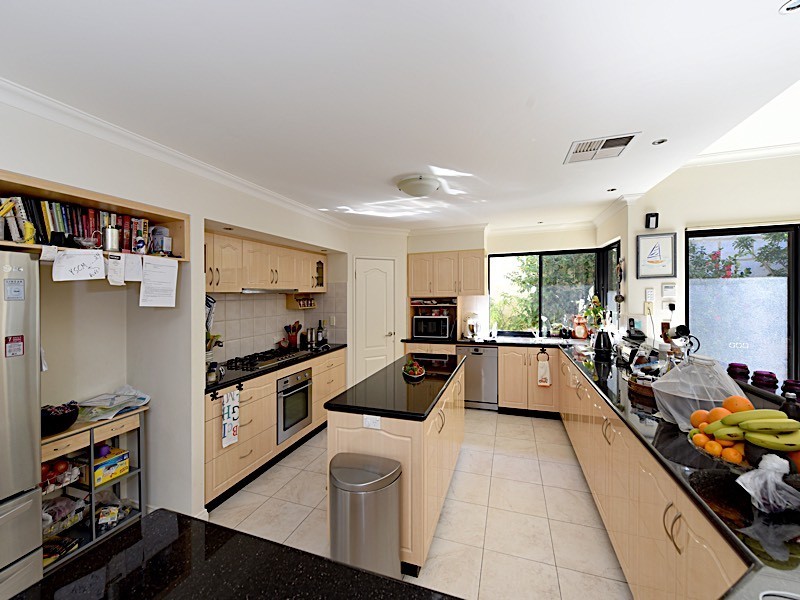 4 Waraba Place, Mount Claremont WA 6010