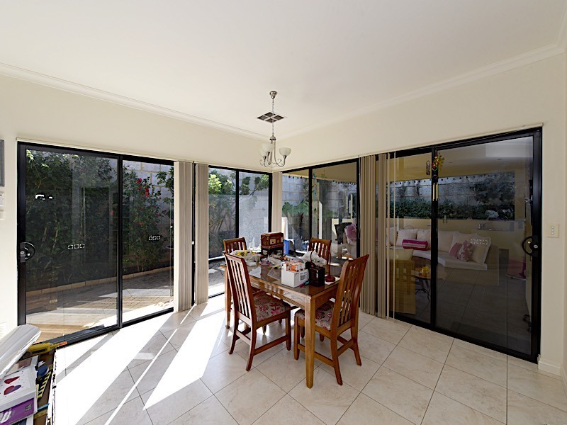 4 Waraba Place, Mount Claremont WA 6010