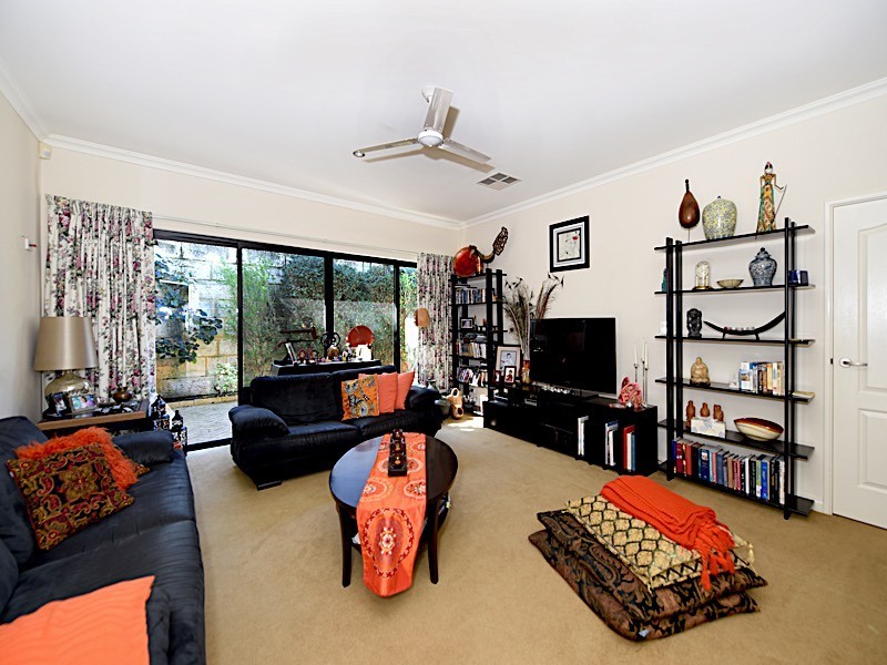 4 Waraba Place, Mount Claremont WA 6010