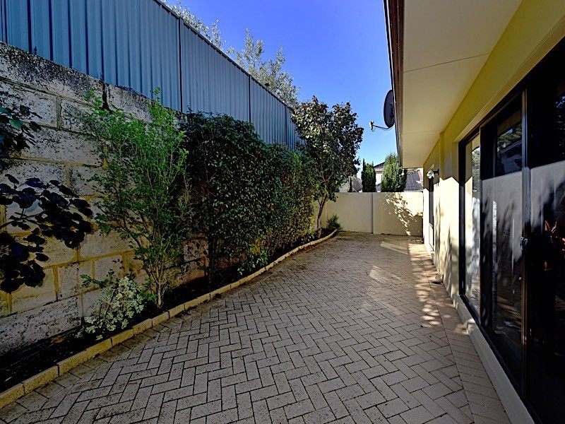 4 Waraba Place, Mount Claremont WA 6010