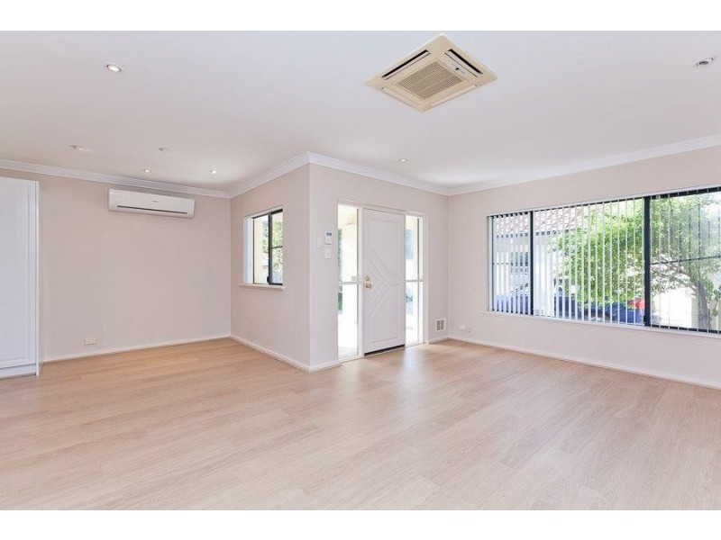 1/21 Camden Street, Dianella WA 6059