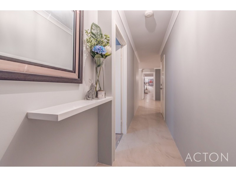 4 AMSTERDAM CRESCENT, Alkimos WA 6038