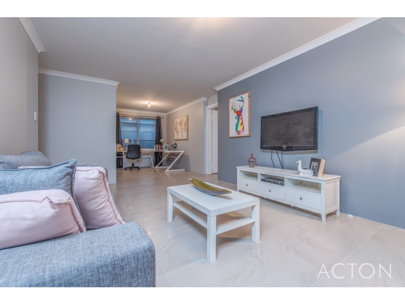 4 AMSTERDAM CRESCENT, Alkimos WA 6038