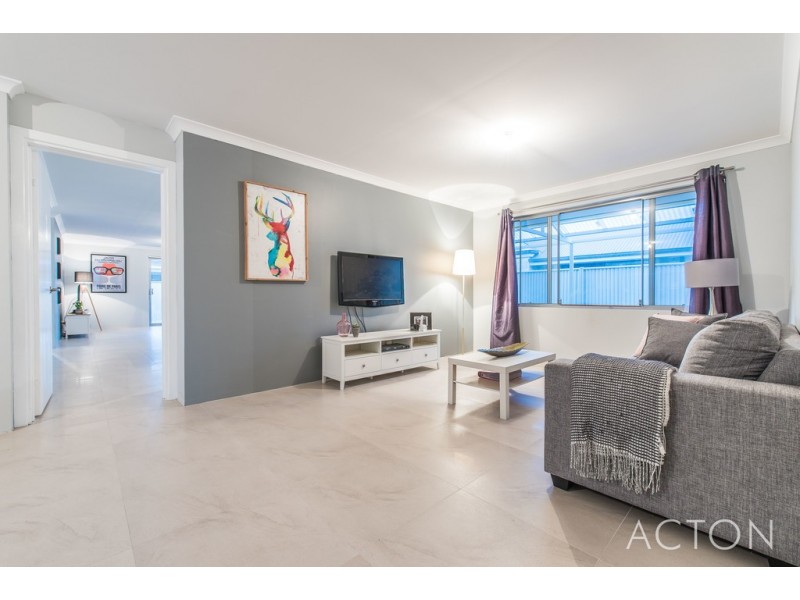 4 AMSTERDAM CRESCENT, Alkimos WA 6038