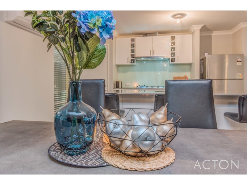 4 AMSTERDAM CRESCENT, Alkimos WA 6038