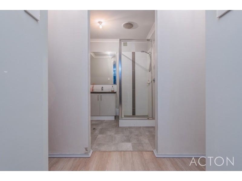 4 AMSTERDAM CRESCENT, Alkimos WA 6038