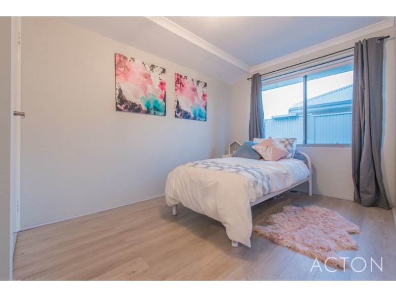 4 AMSTERDAM CRESCENT, Alkimos WA 6038