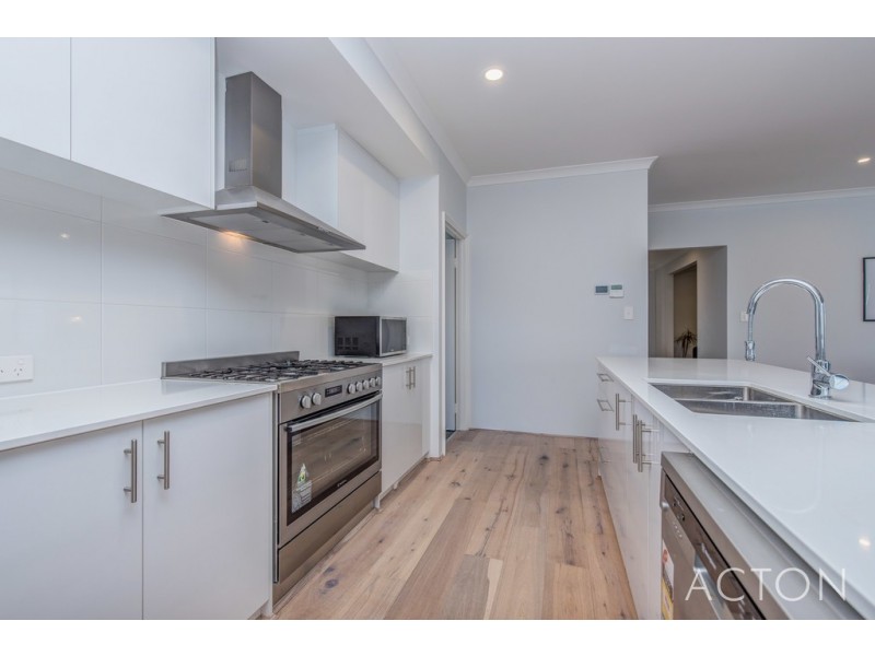 10 SCRUBWREN CIRCUIT, Alkimos WA 6038