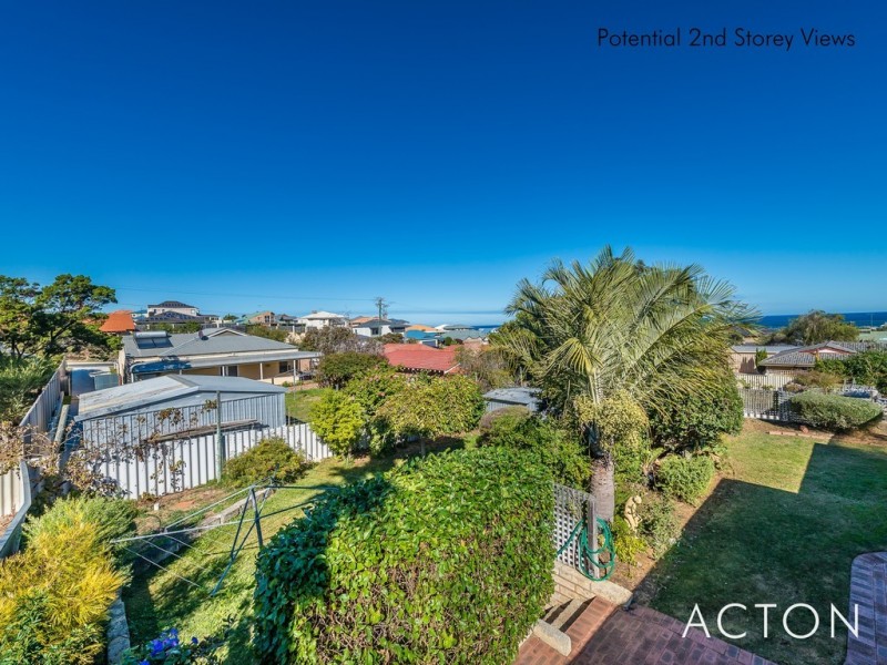 22 Mindarie Drive, Quinns Rocks WA 6030