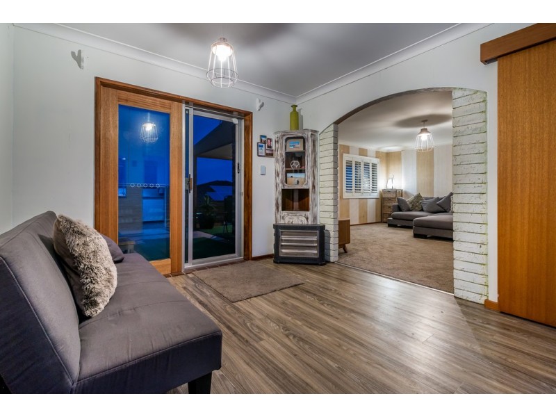 4 Beverley Crescent, Quinns Rocks WA 6030