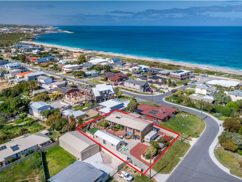 4 Beverley Crescent, Quinns Rocks WA 6030