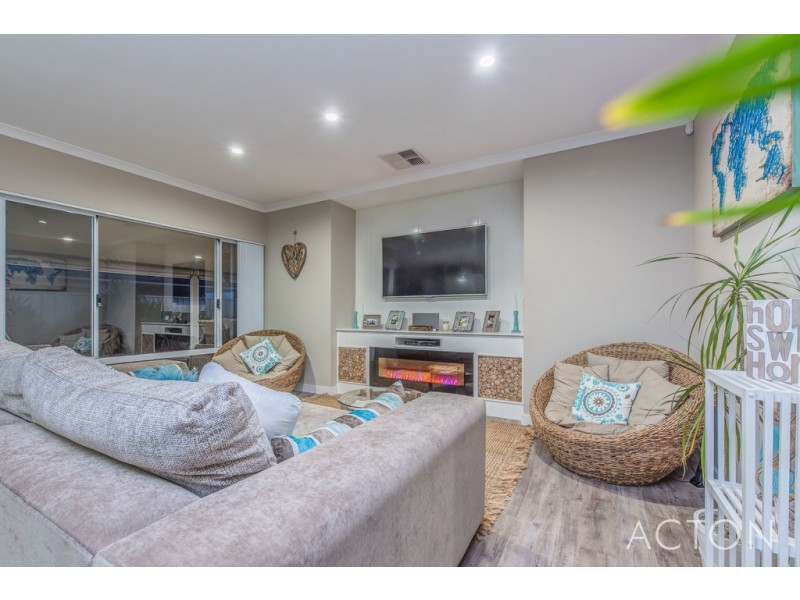 19 KARRIL TURN, Yanchep WA 6035