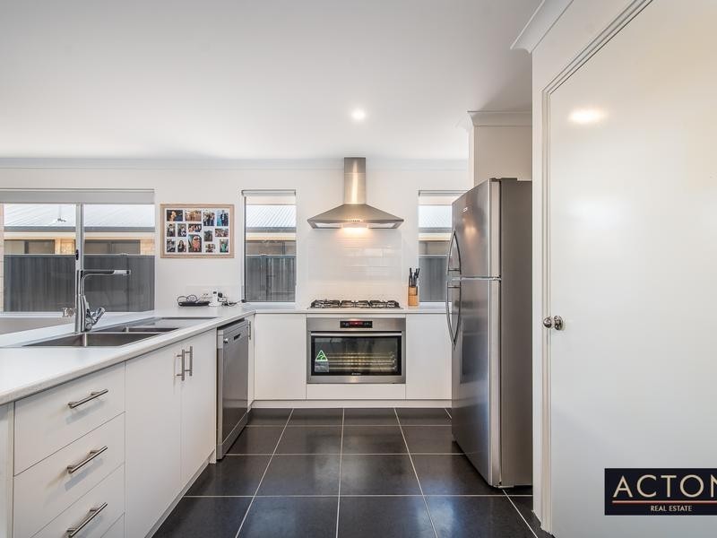 5 Seddon Parade, Alkimos WA 6038