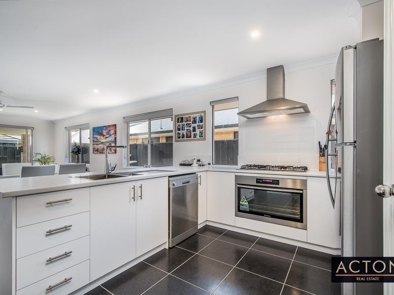 5 Seddon Parade, Alkimos WA 6038