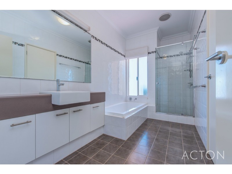 44 Bushwood Follow, Two Rocks WA 6037