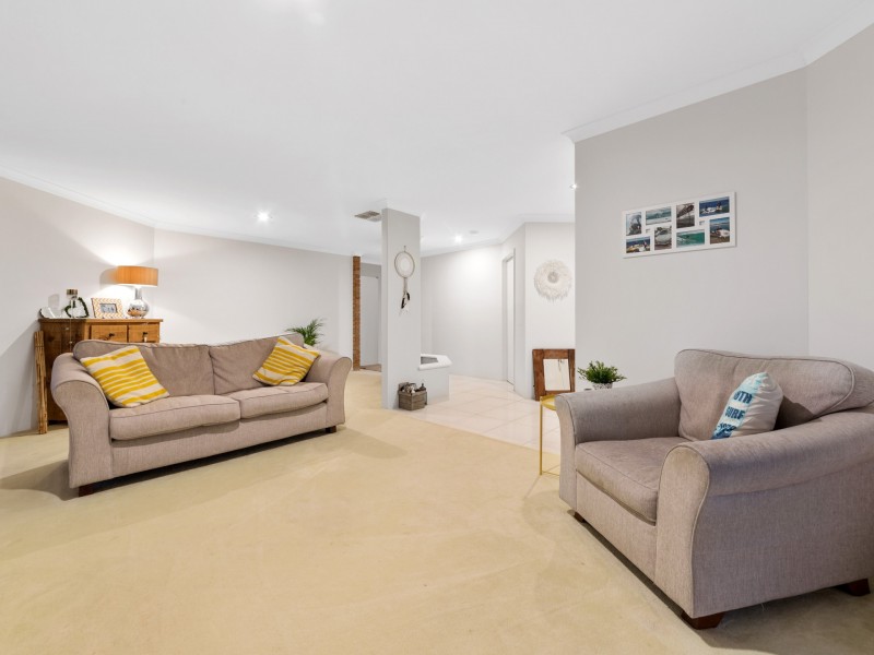 5 Heatherton Mews, Hillarys WA 6025