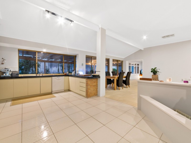 5 Heatherton Mews, Hillarys WA 6025